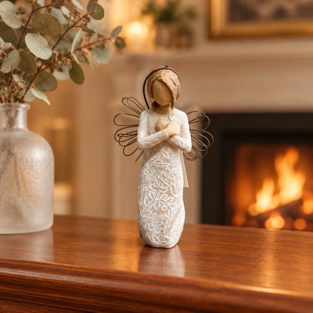 Willow Tree 5 inch Angel of Rememberance 2010 Susan Lordi In Original Box